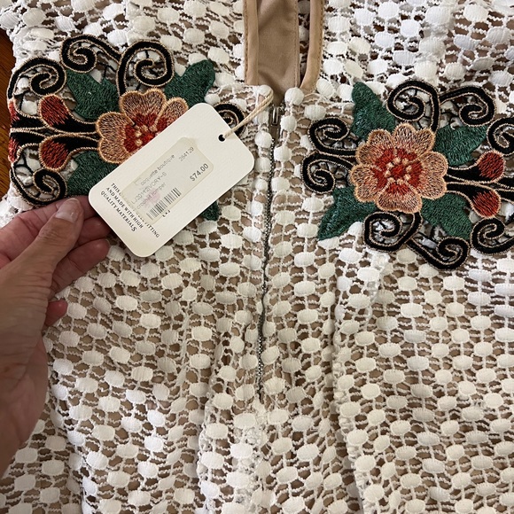 vintage deadstock crochet romper - Picture 8 of 8